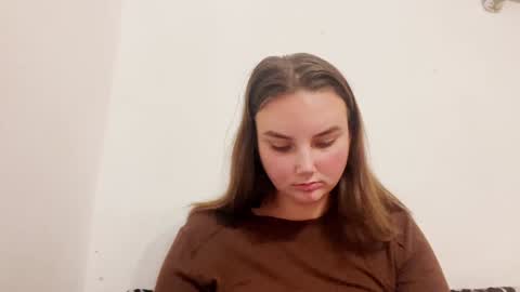 Mila online show from December 2024 03:25:02 PM