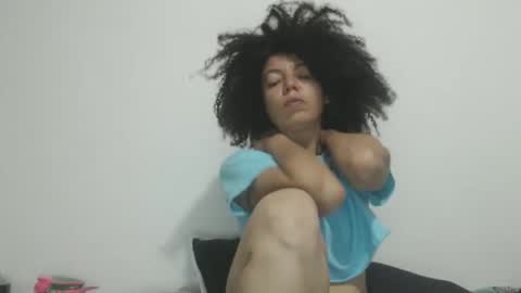 Snapshot of dreamylatina chatting on March 2026 01:32:02 AM DreamyLatina online show from March 2026 01:32:02 AM