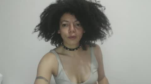 Snapshot of dreamylatina chatting on March 2026 01:44:02 AM DreamyLatina online show from March 2026 01:44:02 AM