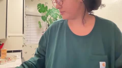 RIRI OR DREAMY online show from January 2025 01:53:01 AM