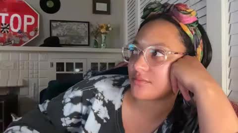 RIRI OR DREAMY online show from March 2025 03:13:02 AM