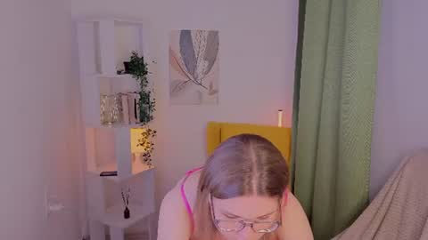 Snapshot of dreamyydaze chatting on July 2026 02:31:02 AM Daze online show from July 2026 02:31:02 AM