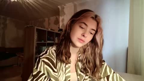 Snapshot of dremazwahlen chatting on February 2026 09:23:02 AM Dia online show from February 2026 09:23:02 AM