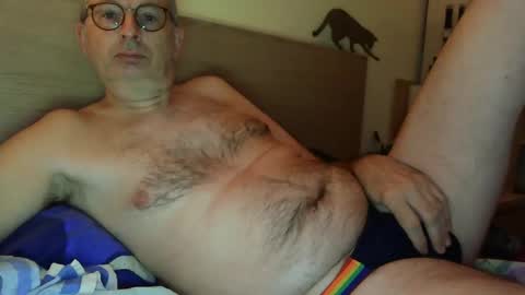 Snapshot of drift6 chatting on December 2025 10:50:01 PM drift6 online show from December 2025 10:50:01 PM