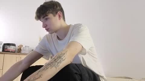 Snapshot of drinklinov chatting on December 2025 05:10:02 PM Mark online show from December 2025 05:10:02 PM