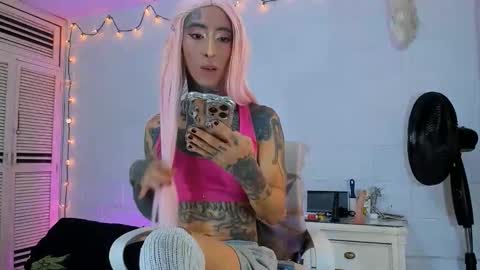 drippyorlove online show from May 2026 09:42:01 PM