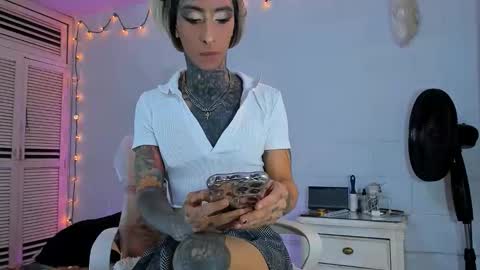 drippyorlove online show from May 2026 08:28:01 PM