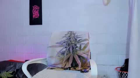 drippyorlove online show from June 2026 04:42:02 PM