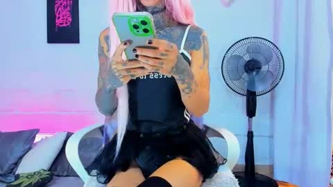 drippyorlove online show from July 2026 08:11:01 PM