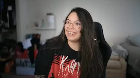 Snapshot of drizzypeach602 chatting on December 2024 09:19:02 PM Drizzypeach602 online show from December 2024 09:19:02 PM