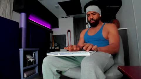 Snapshot of drizzys_room chatting on February 2026 02:59:02 AM DirtyDrizzy online show from February 2026 02:59:02 AM