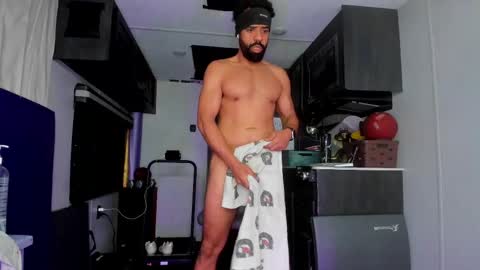 Snapshot of drizzys_room chatting on February 2026 12:39:02 PM DirtyDrizzy online show from February 2026 12:39:02 PM