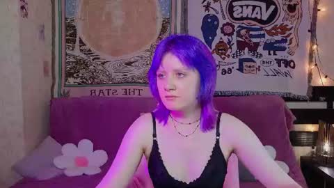 Snapshot of droll_doll_ chatting on July 2026 08:09:02 AM Alsia online show from July 2026 08:09:02 AM