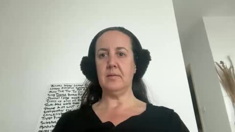 Dr. Resa online show from February 2026 07:36:02 AM