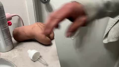 Snapshot of drtyk9in909 chatting on November 2025 02:45:02 AM drtyk9in909 online show from November 2025 02:45:02 AM