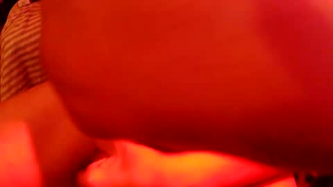 Snapshot of duh541228490531 chatting on January 2025 07:03:01 AM nomadjon online show from January 2025 07:03:01 AM