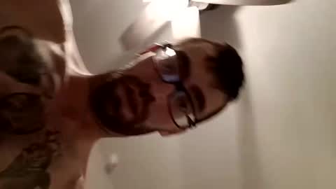 Snapshot of duke_lordly chatting on March 2025 04:17:02 AM duke_lordly online show from March 2025 04:17:02 AM