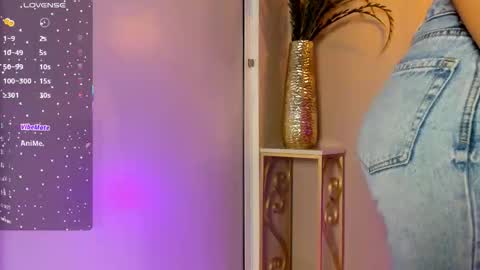 dulce__fiore07 online show from November 2025 12:38:01 PM