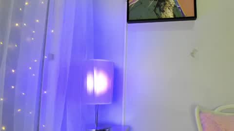 Snapshot of dulce__fiore07 chatting on May 2026 12:03:02 PM dulce__fiore07 online show from May 2026 12:03:02 PM