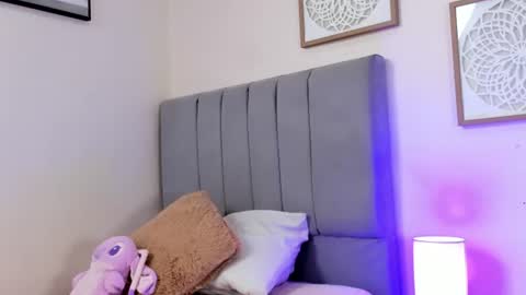 dulce__fiore07 online show from July 2026 12:48:02 PM