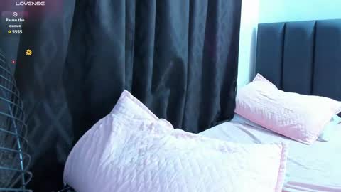 Dulce  online show from February 2025 12:04:01 AM