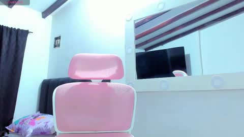 Dulce  online show from February 2025 01:24:01 AM