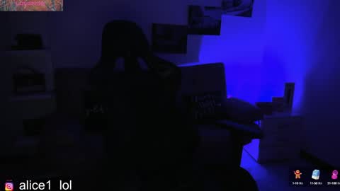 Snapshot of dulce_alice_ chatting on January 2025 02:50:01 PM ALICE online show from January 2025 02:50:01 PM