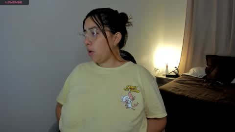 dulce brithany online show from November 2025 01:37:02 PM