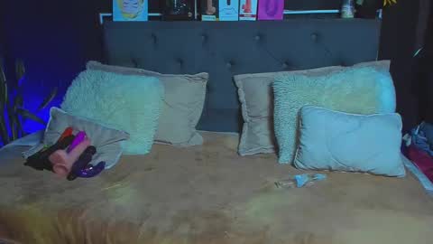 C E L E S T E  online show from February 2025 11:21:02 AM