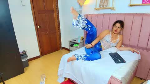   online show from April 2026 03:56:01 PM