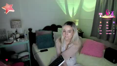 Sweetnina online show from April 2026 09:42:02 PM