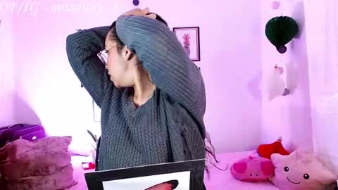 Dulce online show from January 2026 03:09:01 AM