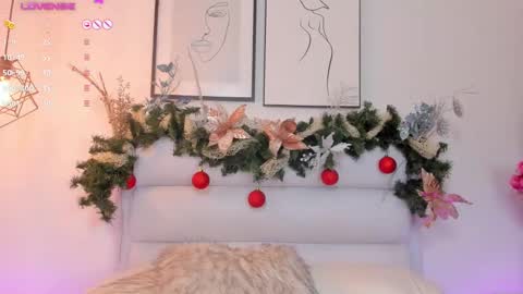 DULCE  online show from December 2024 08:15:01 PM