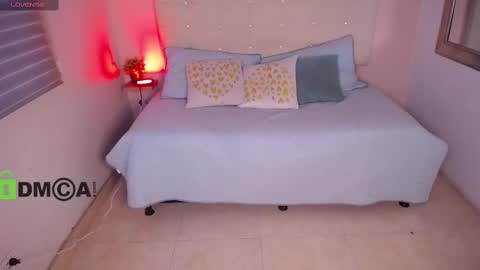 Snapshot of dulcerose01 chatting on March 2025 09:18:02 PM Dulce Rose online show from March 2025 09:18:02 PM