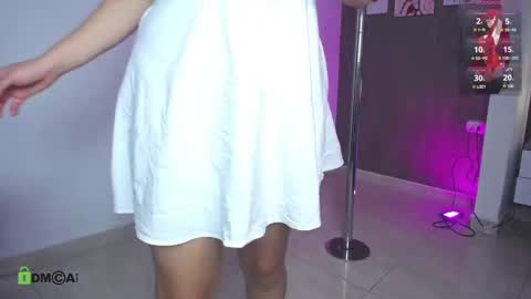 Snapshot of dulcerose01 chatting on October 2025 09:45:01 PM Dulce Rose online show from October 2025 09:45:01 PM