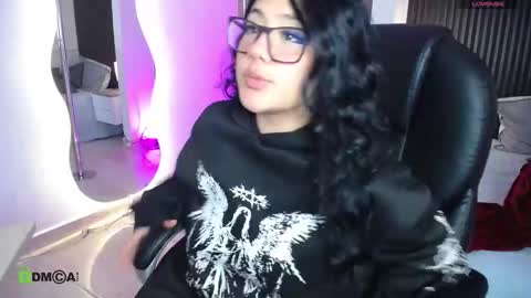 Snapshot of dulcerose01 chatting on October 2025 02:22:02 AM Dulce Rose online show from October 2025 02:22:02 AM