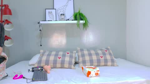 Snapshot of dulcesexy__ chatting on April 2026 07:48:01 PM Dulce Sexy online show from April 2026 07:48:01 PM