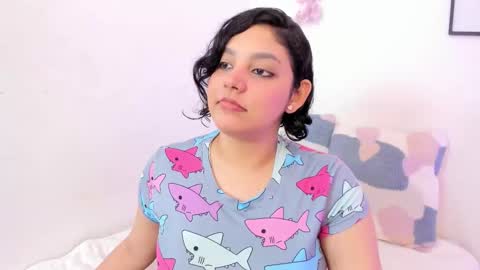 Snapshot of dullce77 chatting on November 2025 07:40:02 PM Dulce online show from November 2025 07:40:02 PM