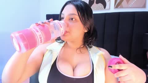 Snapshot of dullce77 chatting on February 2026 08:14:01 PM Dulce online show from February 2026 08:14:01 PM