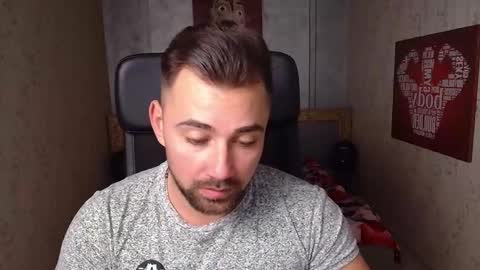 Snapshot of duncanstones chatting on December 2024 03:03:02 PM DuncanStone online show from December 2024 03:03:02 PM