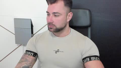 Snapshot of duncanstones chatting on February 2025 11:31:01 AM DuncanStone online show from February 2025 11:31:01 AM