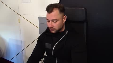 Snapshot of duncanstones chatting on September 2025 06:19:02 AM DuncanStone online show from September 2025 06:19:02 AM