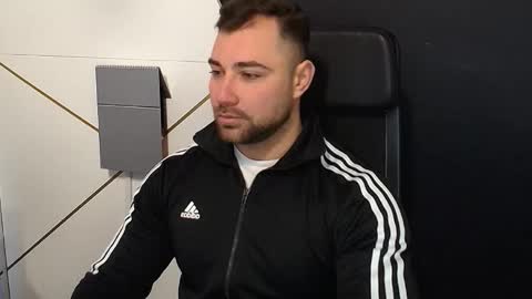 Snapshot of duncanstones chatting on November 2025 05:21:01 AM DuncanStone online show from November 2025 05:21:01 AM