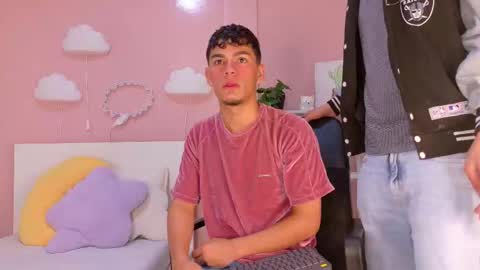 Duolistt  online show from February 2026 11:31:01 AM