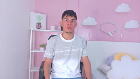 Duolistt  online show from February 2026 11:38:02 AM