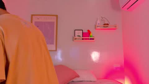 Duolistt  online show from February 2026 11:41:01 AM