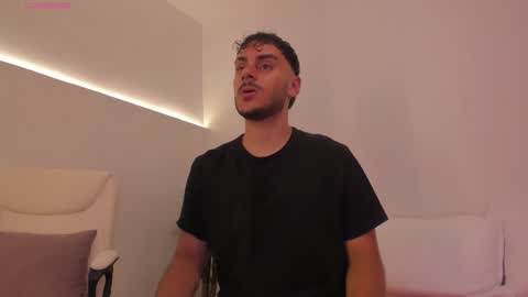 Snapshot of duonfire chatting on December 2025 04:30:02 AM duonfire online show from December 2025 04:30:02 AM