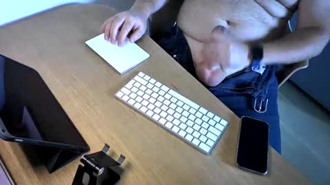 FloFrenchCurv288 online show from June 2026 12:11:01 PM