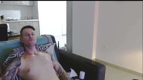 Snapshot of durexdublex chatting on January 2025 03:53:01 AM durexdublex online show from January 2025 03:53:01 AM