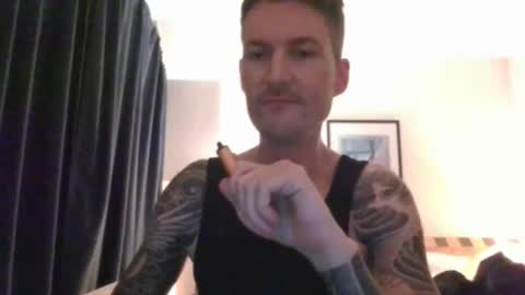 Snapshot of durexdublex chatting on December 2025 09:42:02 PM durexdublex online show from December 2025 09:42:02 PM